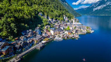 Panorama, üzerinde Hallstaetter görmek Avusturya Alpleri'nde, Avusturya Hallstatt Köyü.