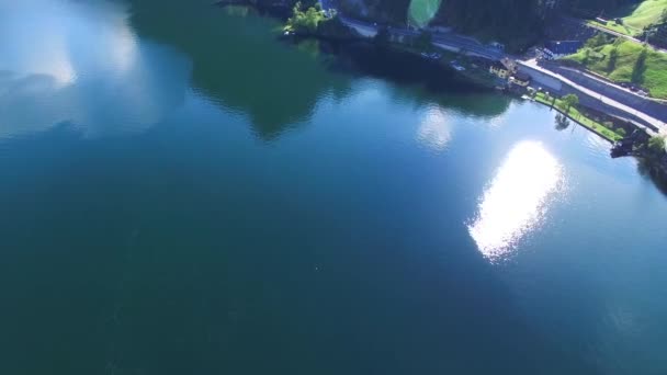 Traunsee panorama du lac d'été (Autriche ). — Video