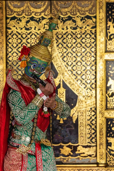 Raksasa Membawa Kipas Angin Cerita Ramayana Pertarungan Rama Thailand Dancing — Stok Foto