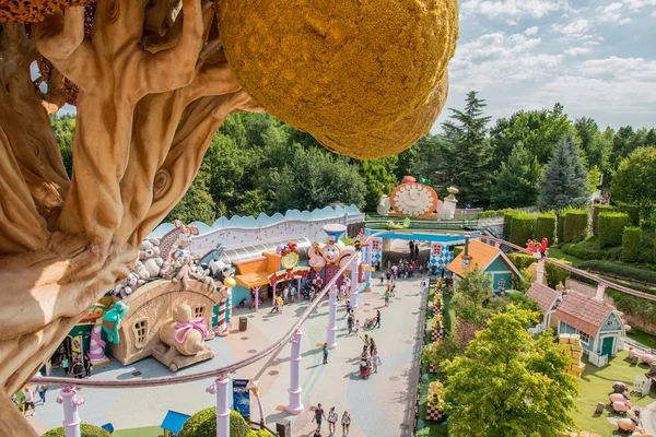 Gardaland тематичний парк в Кастельнуово-дель-Гарда, Італія. — стокове фото