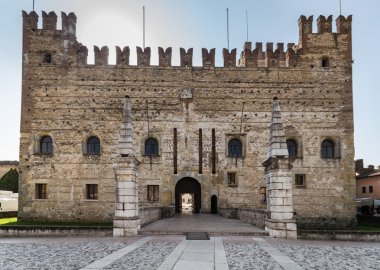 Satranç Meydanı, Marostica, İtalya bakan Kalesi.