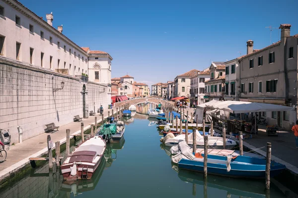 Canal característico en Chioggia, laguna de Venecia . —  Fotos de Stock