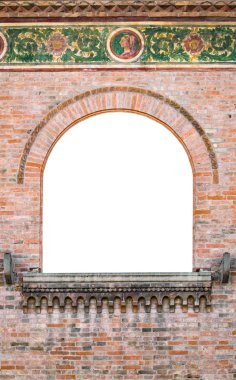 Ortaçağ penceresi bir çerçeve olarak uygun kemerli.