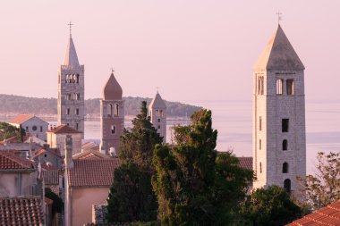 Rab, Hırvat turist resort dört onun bel için ünlü şehir