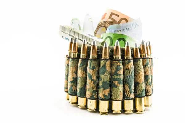 Composición con balas y euros —  Fotos de Stock