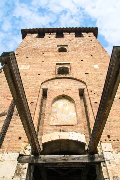 Ingresso del vecchio castello verona — Foto Stock