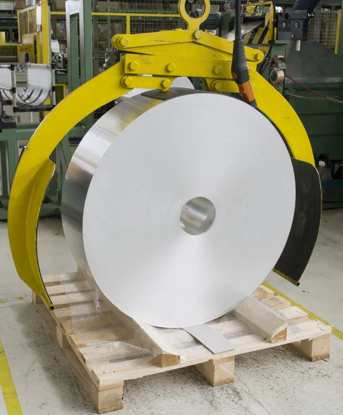 Aluminum roll for press molding — Stock Photo, Image