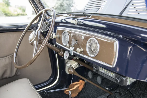 Interior de coche vintage italiano — Foto de Stock