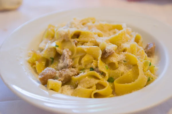 Tagliatelle con ceps — Foto Stock