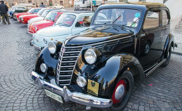 Clássicos carros antigos — Fotografia de Stock