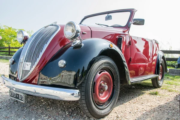 Fiat Topolino samochodu — Zdjęcie stockowe