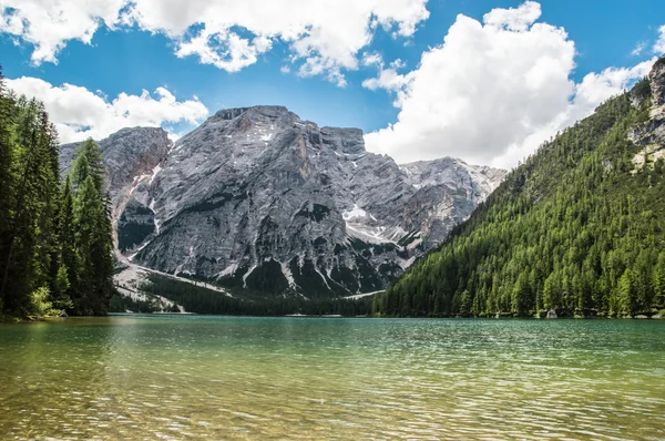 Braies sø - Stock-foto