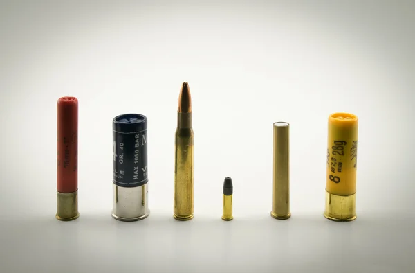 Ammunition för olika kalibrar — Stockfoto