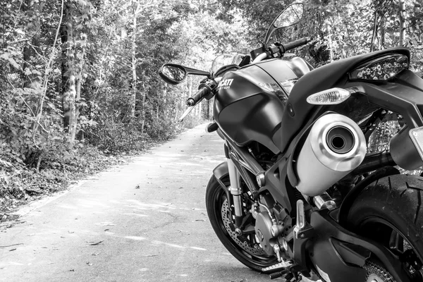 Motorbike in the nature — Stock Photo, Image