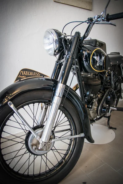 Exhibition of vintage motorcycles — Stock Photo, Image