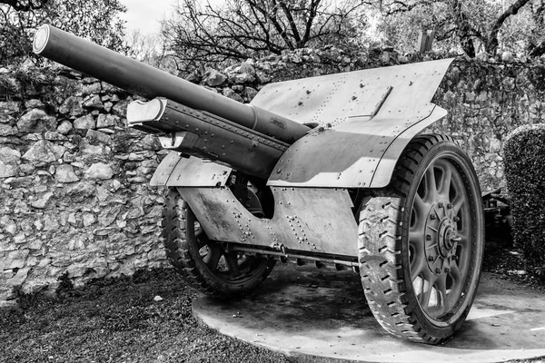 Canhão sobre rodas usado durante a Primeira Guerra Mundial . — Fotografia de Stock