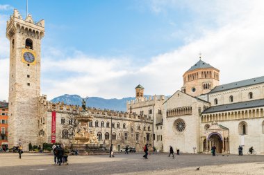 Trento Dome Meydanı.