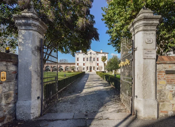 Villa Platanista, Verona, Italië. — Stockfoto