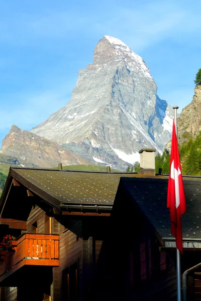 Montanha de Matterhorn vista de Zermatt na Suíça — Fotografia de Stock