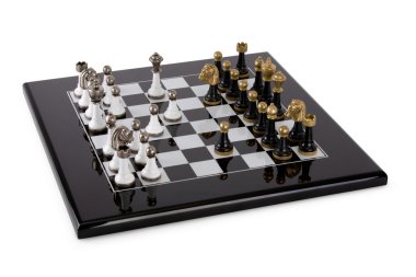 Satranç ile satranç masası. Oyun ilk