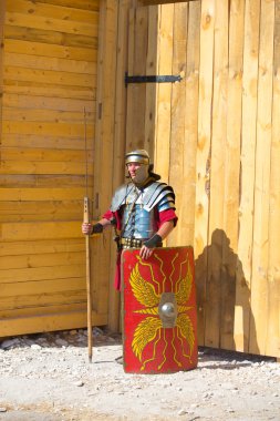 Kaleyi koruyan Roma centurion