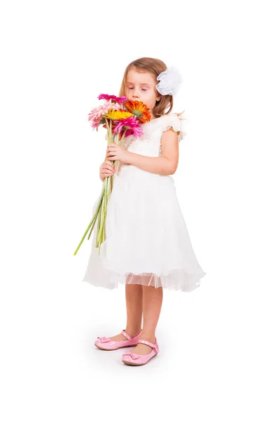 Aranyos Kislány Virágokkal Fehér Háttér — Stock Fotó