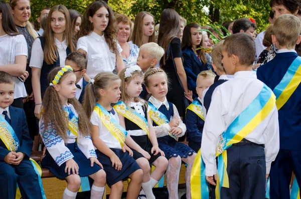 September 1 in Ukrainian school. — Stock Photo, Image