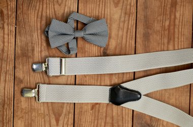 Erkekler Aksesuarları izole ahşap arka plan yakın çekim