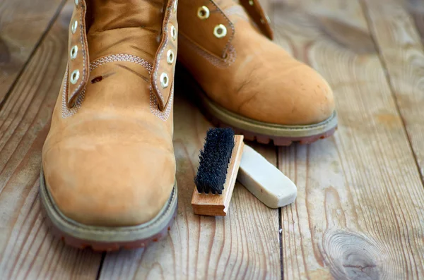 eski sarı deri temizleme seti botlar