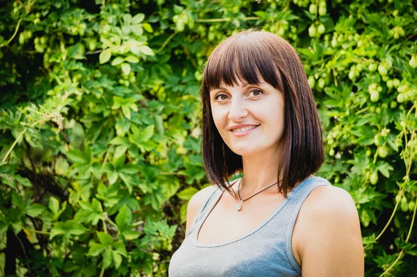 Portrait of happy young woman — Stock Photo, Image