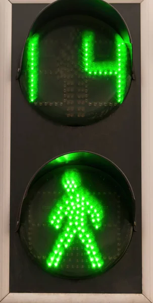 Зеленый Светофор Пешеходного Перехода — стоковое фото