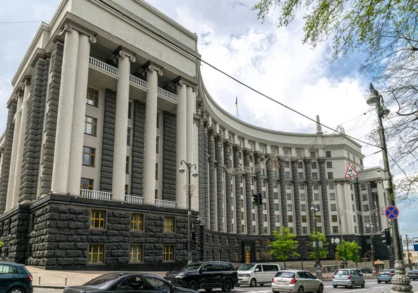 Kiev Ucrania Mayo 2021 Majestuosa Fachada Del Edificio Del Gabinete Imagen De Stock