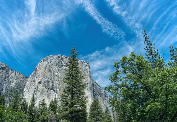 Capitan Cliff Στο Εθνικό Πάρκο Γιοσέμιτι Καλιφόρνια — Φωτογραφία Αρχείου