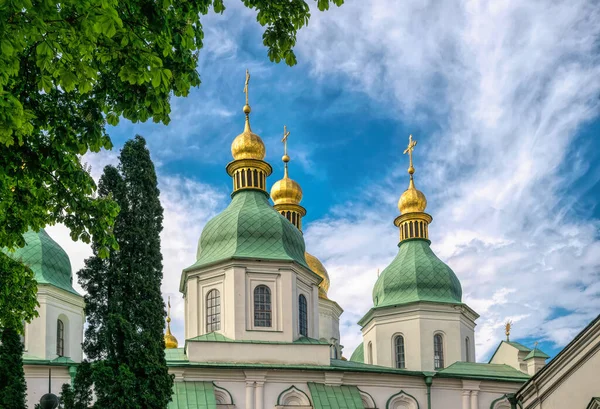 ウクライナのキエフ 2021年5月14日 ウクライナのキエフにある聖ソフィア大聖堂 1037年にヤロスラフ王子がキエフ ルスに建てた有名な歴史的建造物 古代キリスト教正教会 — ストック写真