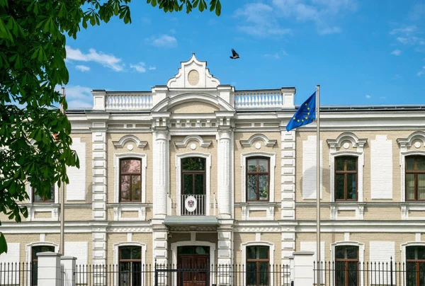 キエフ ウクライナ 2021年5月14日 ウクライナの首都キエフにあるオーストリア大使館の建物のファサード 外交使節団がダウンタウンに バロック様式の邸宅の古い建物 — ストック写真