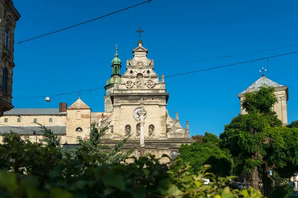 Lwów Ukraina Września 2021 Majestatyczny Średniowieczny Budynek Kościoła Andrzeja Lwowie — Zdjęcie stockowe