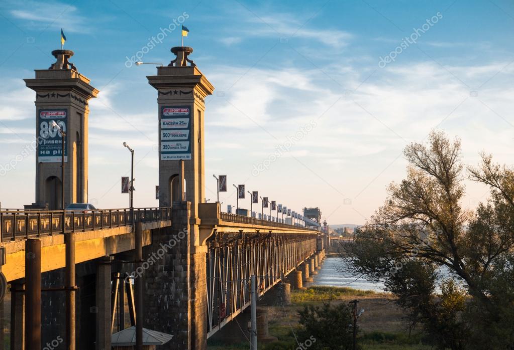 The bridge across the Dnieper river