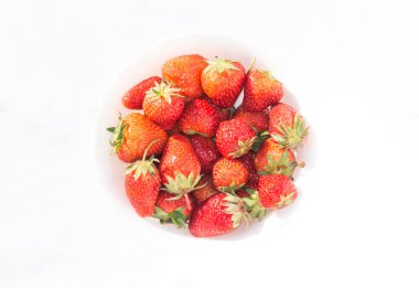 Çilek. İlk Bahar hasat