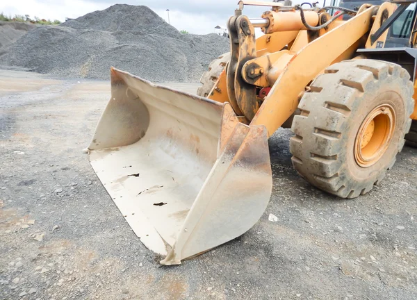 The old bucket of the excavator. Liberia — Zdjęcie stockowe