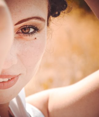 güneşli bir gülümseme