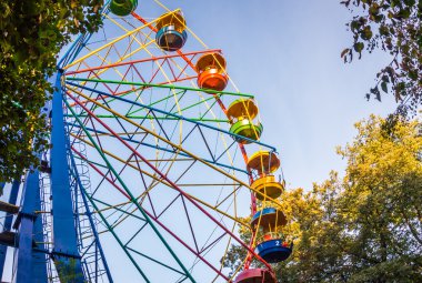 Renkli çocuk eğlence parkı