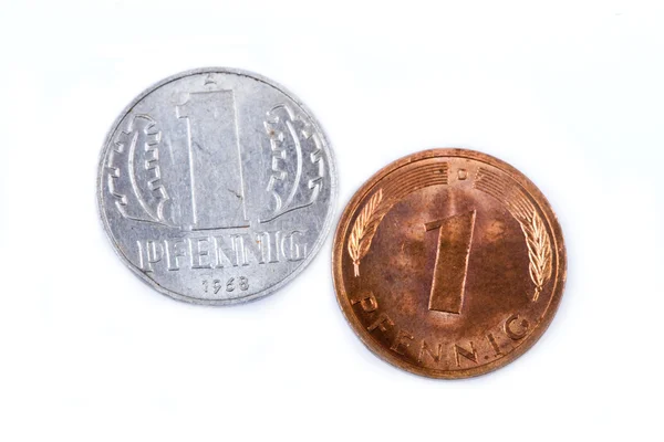 Antiguas monedas del este y oeste de Alemania, Pfennig , —  Fotos de Stock