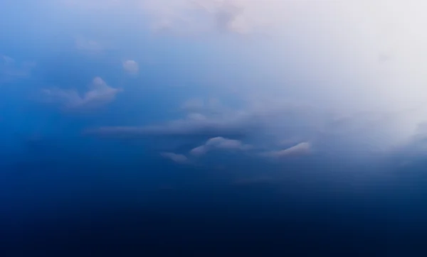 Sfondo orizzontale drammatico nube — Foto Stock