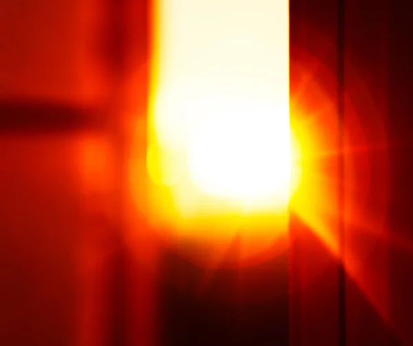 Horizontal brilho vívido do pôr do sol através da janela abstrato de volta — Fotografia de Stock