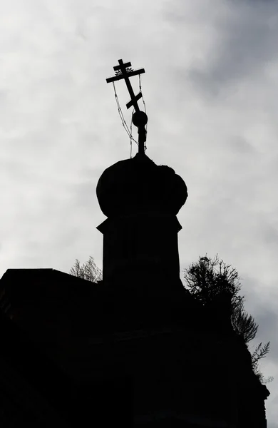 Vertical abandoned  silhouette of orthodox Russian church backgr — Stock Photo, Image