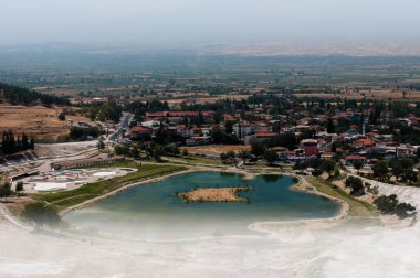 Sis arka fon içinde yatay Türkiye Pamukkale
