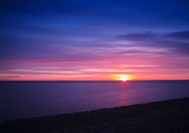 Yatay canlı canlı Baltık günbatımı ufuk arka plan backdr