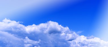 Yatay canlı geniş pano hizalı alt cennet compostion