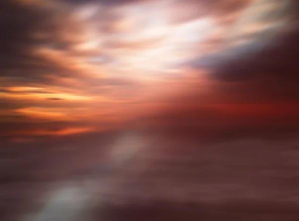 Leer leerer Raum varitone lebendige Wolkenlandschaft Reflexion Hintergrund — Stockfoto