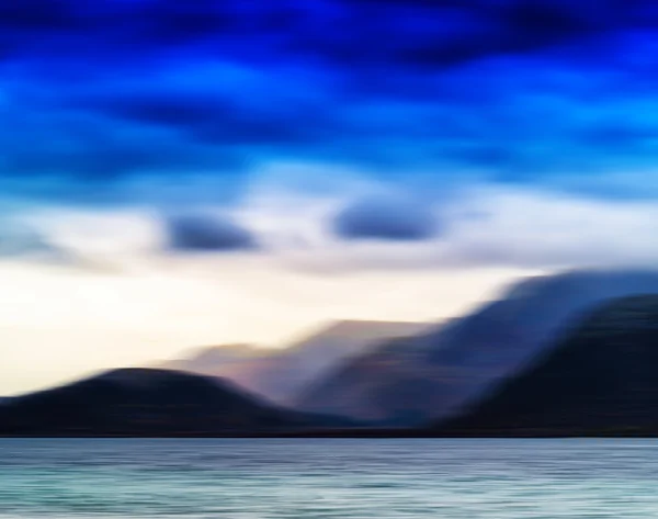 Horizontale levendige Noorwegen motion blur landschap abstractie backgr — Stockfoto